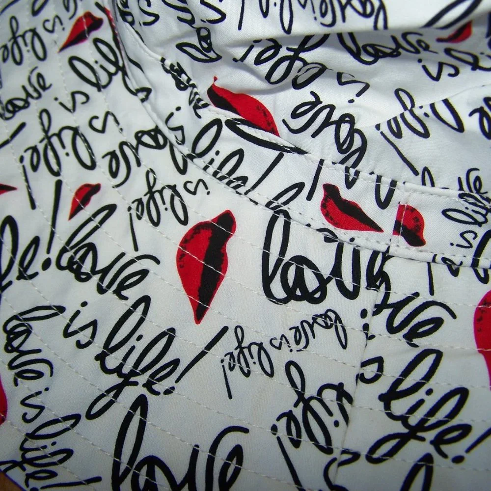 Diane Von Furstenberg Love Is Life Bucket Hat OS - Picture 2 of 4